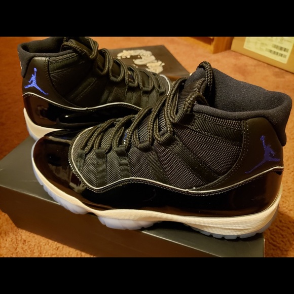 Jordan 11 Space Jam size 9.5 men’s - Picture 2 of 5